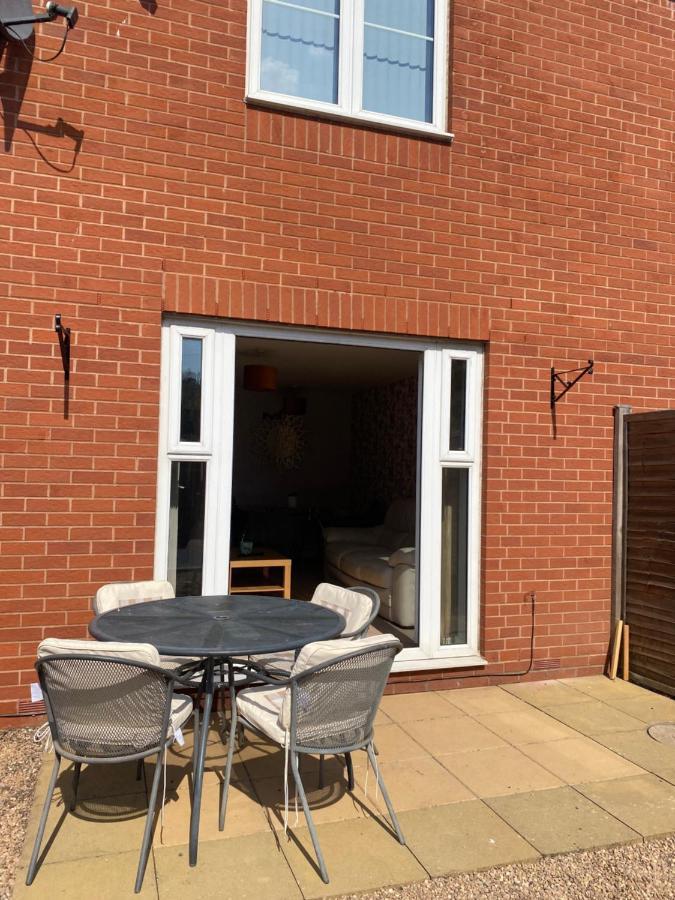Вилла Coventry City Centre Townhouse With Private Parking Экстерьер фото