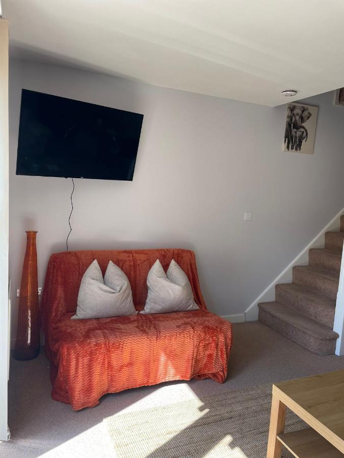 Вилла Coventry City Centre Townhouse With Private Parking Экстерьер фото