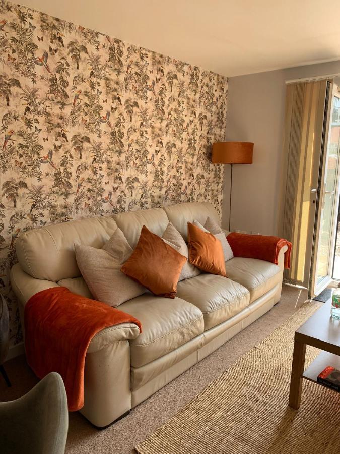 Вилла Coventry City Centre Townhouse With Private Parking Экстерьер фото